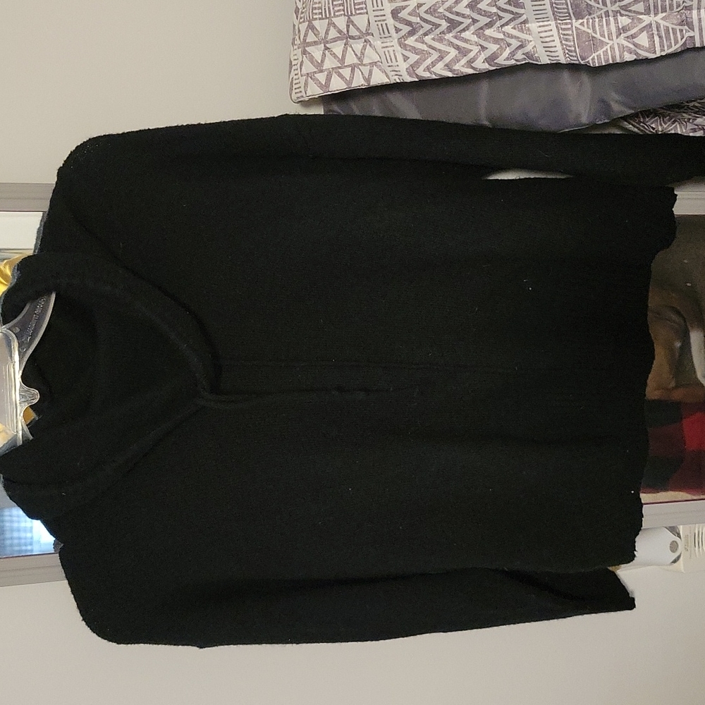 It's Our time lightweight sweater Black